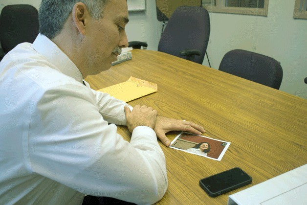 Bothell police Det. Mike Stone shows a photo of Susann Smith