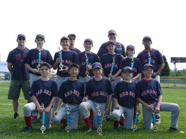 The Northshore Little League Majors Red Sox team.