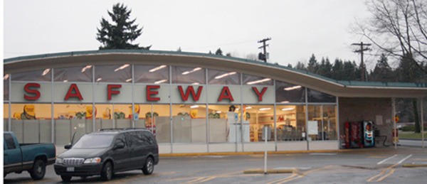 This aging Safeway store in Bothell is slated to be replaced by a $50 million residential/retail development with construction starting early next year.