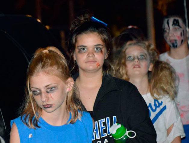 Bothell Cougar Junior Football Association cheer leaders invade McMenamin's in Bothell for a flash mob.