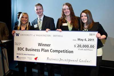 Winners of the UW-Bothell Business Plan Competition. From left to right: Angelica Lizak