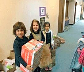 Students at Evergreen Academy Elementary School in Bothell donated More than 450 pounds of food.