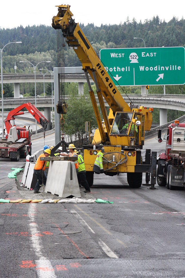 WSDOT crews finished up the new ramps at the SR 522 and I-405 interchange last week.