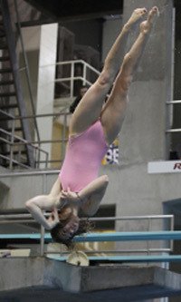 Carrie Dragland dives for the University of Alabama in 2010. She transferred to the University of Miami in 2011.
