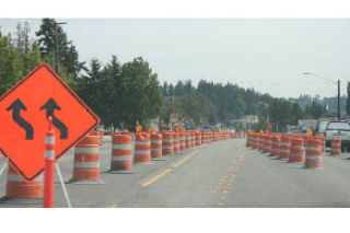 A view of State Route 522 construction looking east along the corridor. Work is expected to continue until 2010.