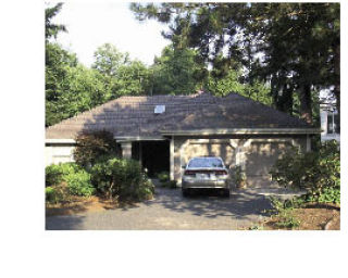 J.A. Ratto Company of Bothell and Paragon Design/Build of Kenmore were featured as two of the 15 participating remodelers in the recent 2008 Remodeled Homes Tour. J.A. Ratto Company remodeled a home in Bellevue (left) and Paragon Design/Build remodeled a home in Edmonds (right).