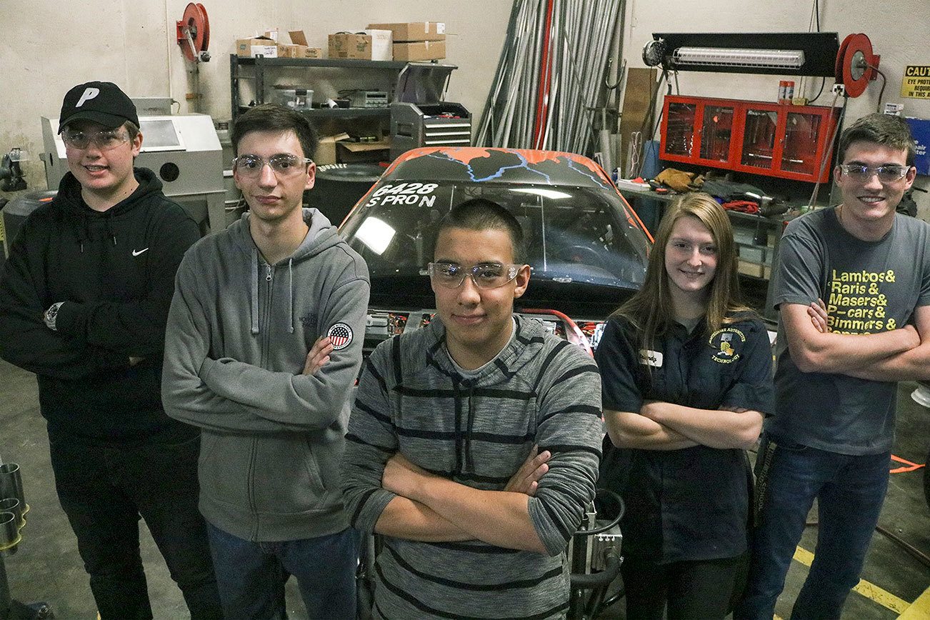 Northshore automotive students set electric drag racing world record