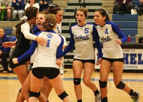 Bothell High volleyball players