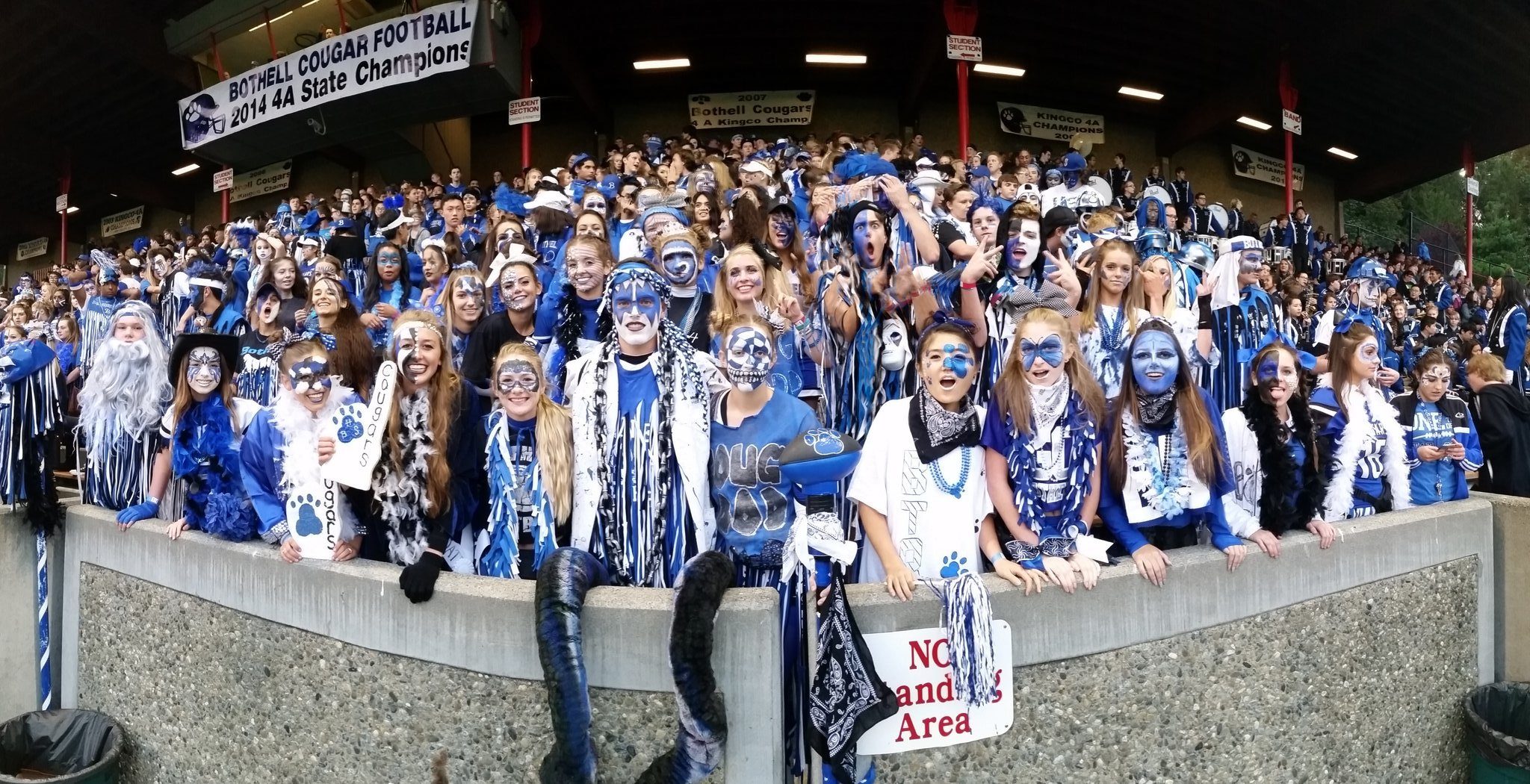 Bothell students prepare for the week four game against Woodinville on Sept. 23. JOHN WILLIAM HOWARD/Bothell-Kenmore Reporter