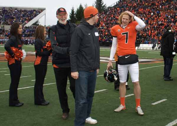 Johnny Hekker chats with his dad