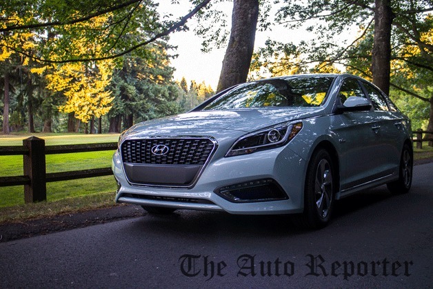 The 2015 Hyundai Sonata Hybrid is stylishly designed and eco-friendly