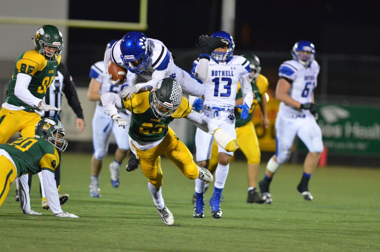 Richland hands Bothell football worst postseason loss in program history, 49-28