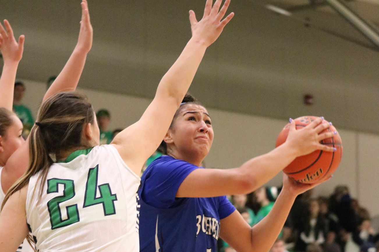 Bothell rallies past Woodinville for critical conference victory