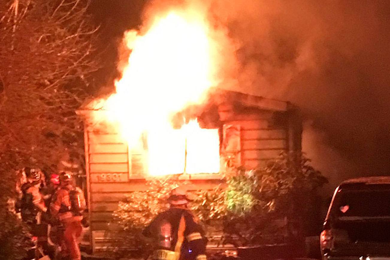 Bothell man escapes house fire with minor injuries