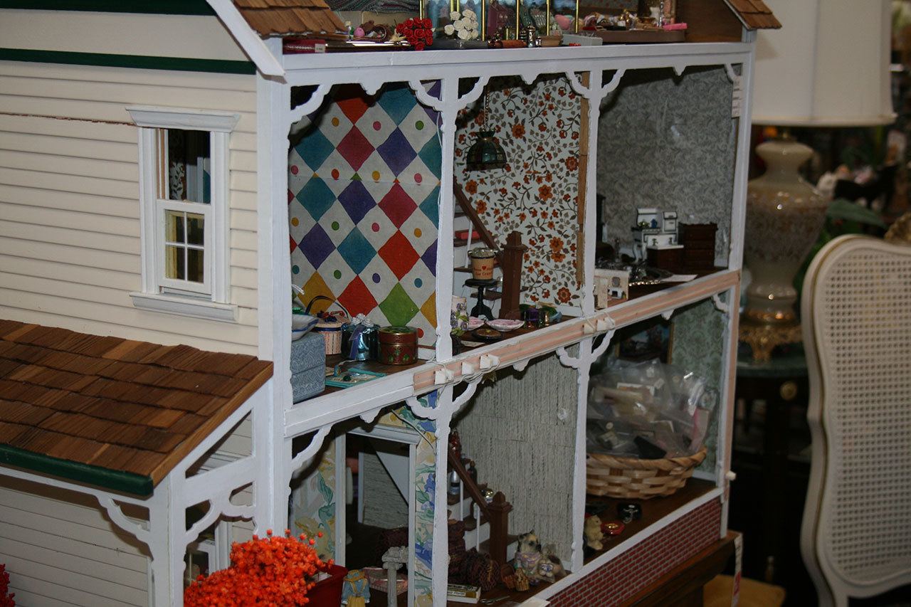 A dollhouse is seen at Not Just Antiques. CATHERINE KRUMMEY / Bothell Reporter