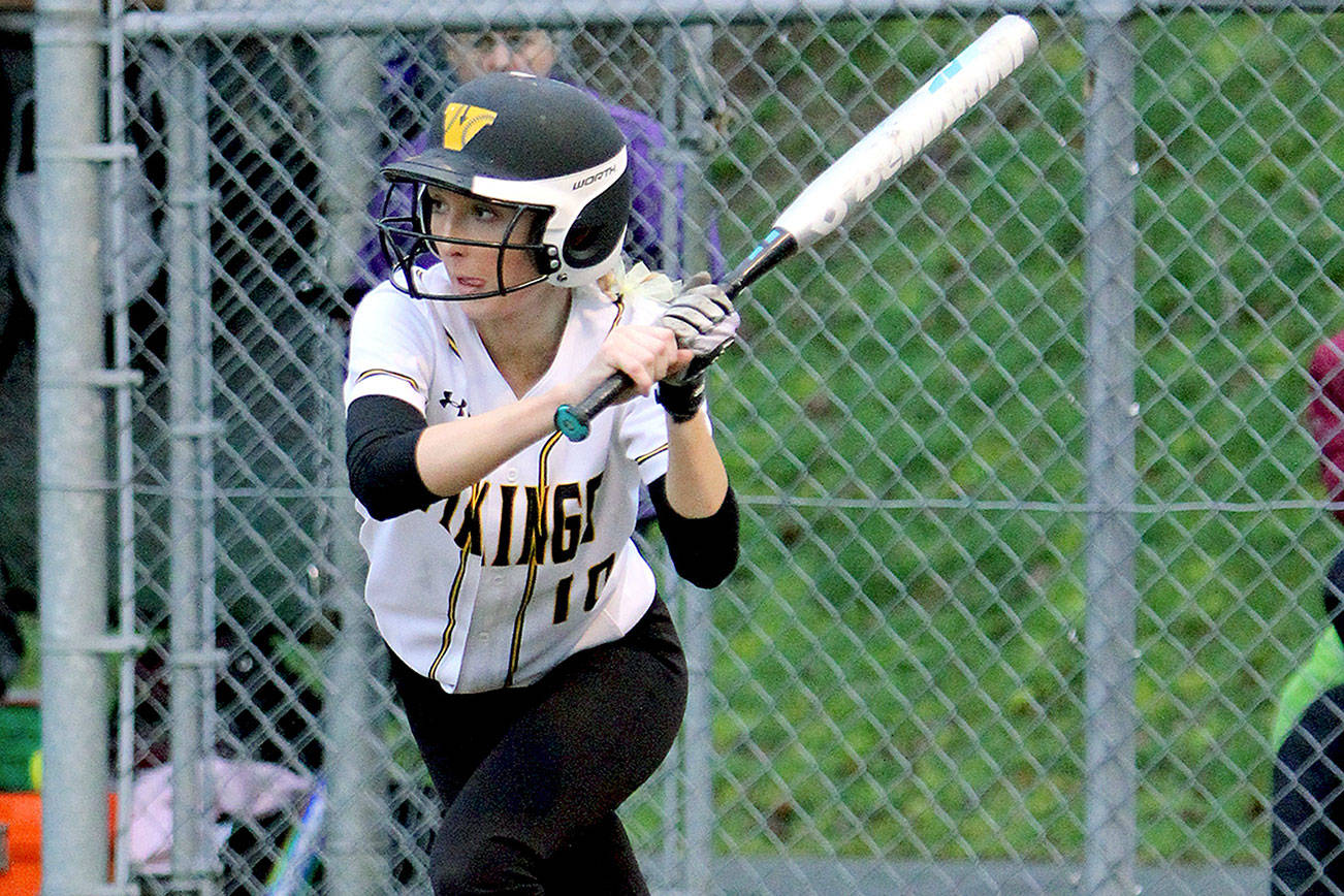 Inglemoor holds off Skyline in KingCo 4A battle | Prep softball