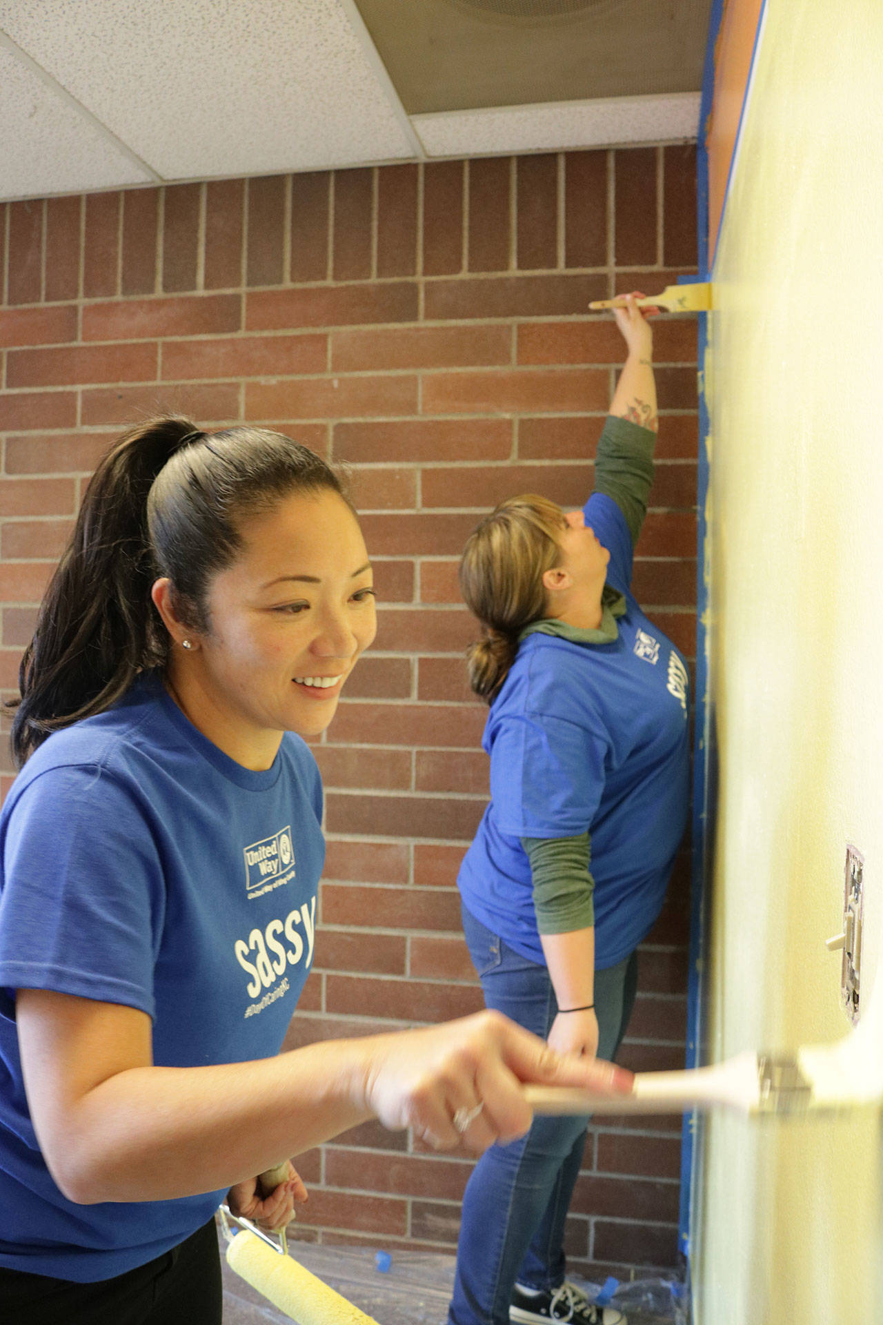 Microsoft workers spruce up Mary’s Place in Kenmore