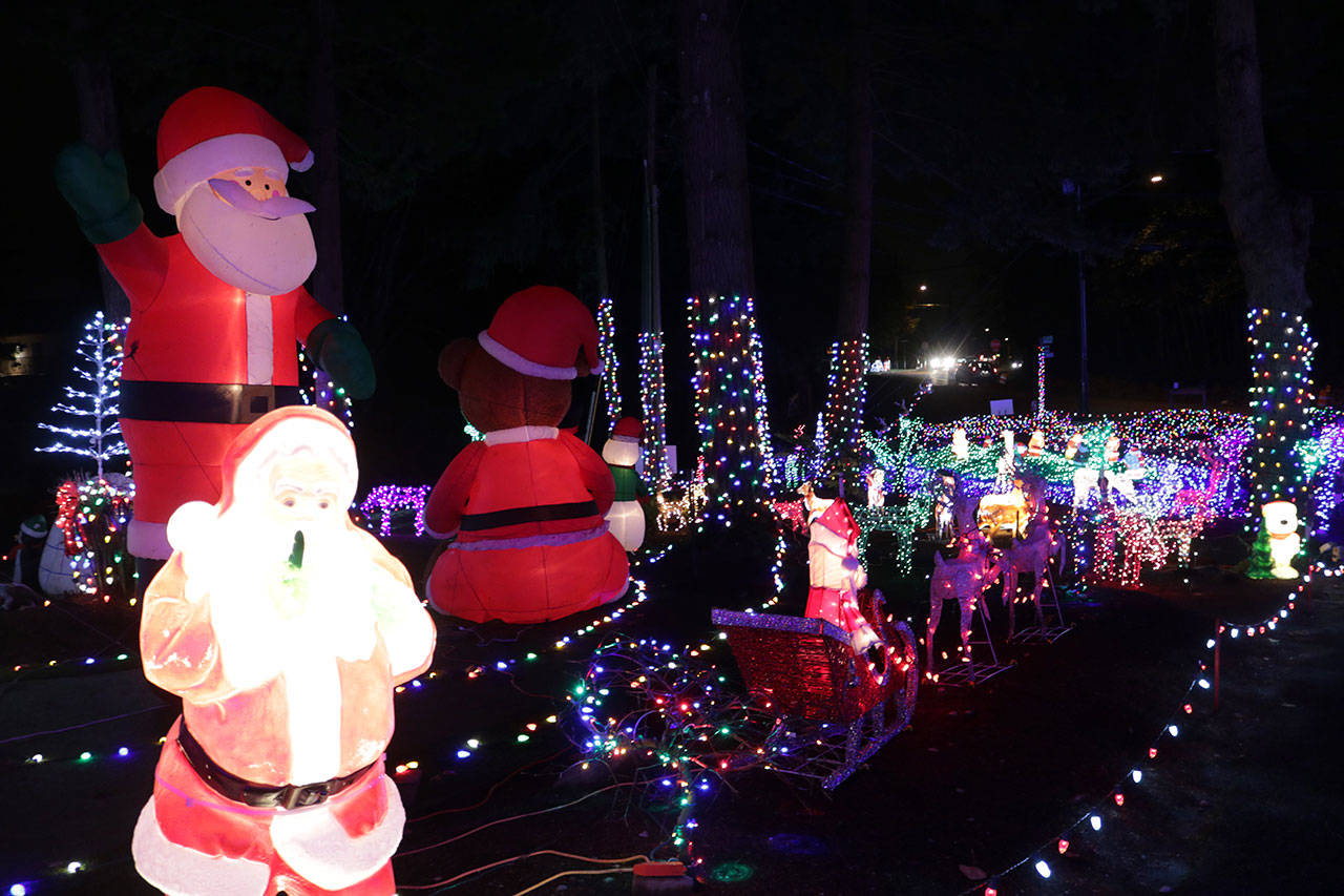 The Keeners divide their display into “lands” like at Disneyland and have themes including Santa, cartoon characters and deer. Samantha Pak, Bothell/Kenmore Reporter