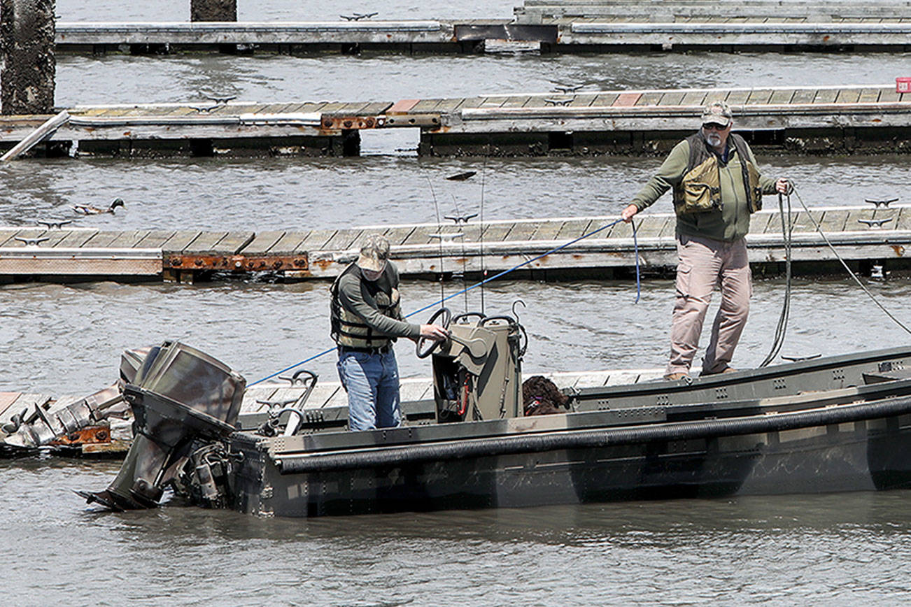 Extremely low tide surprises Everett boaters