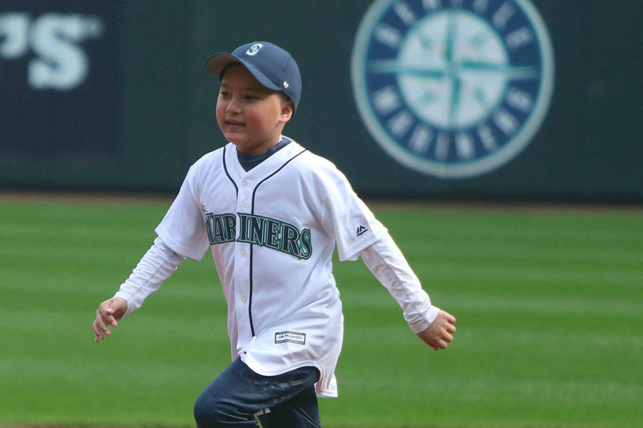 A wish to run the bases on Mariners’ field