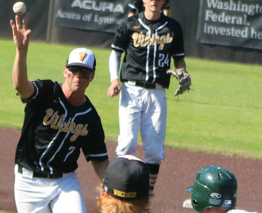 Inglemoor advances to 4A state baseball tournament