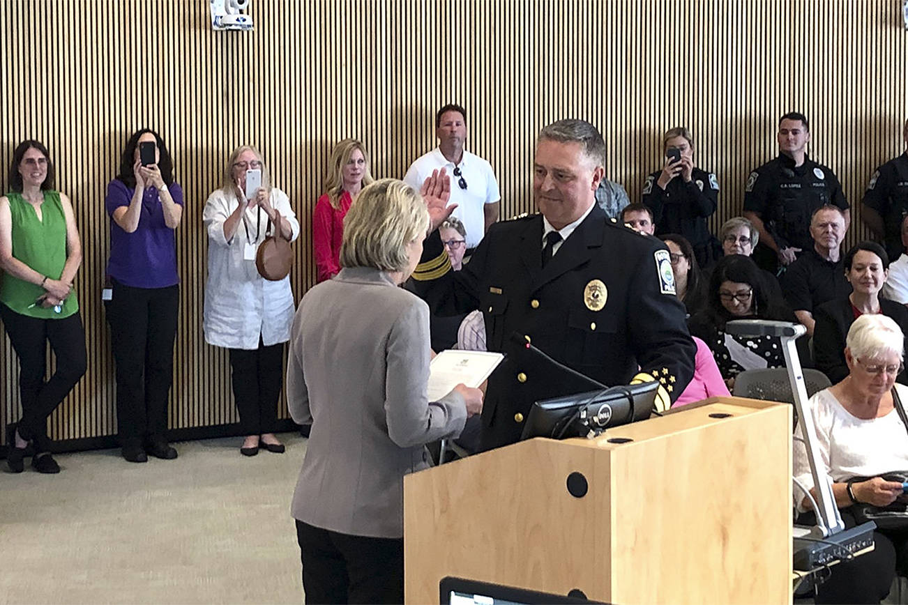 Bothell’s new top cop sworn in