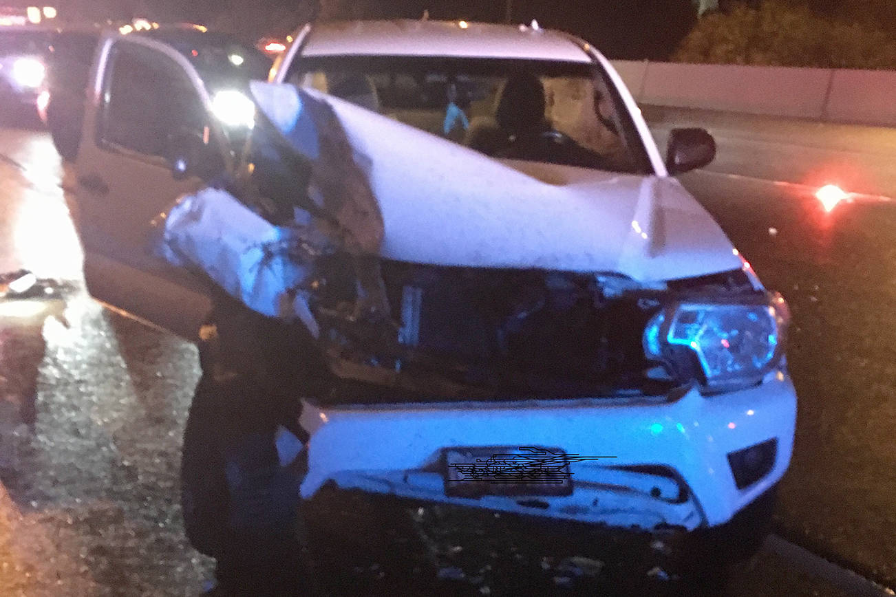 Two WSP trooper cars hit near Bothell, one injured