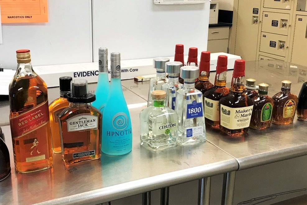 Bothell police arrest two suspects for liquor theft