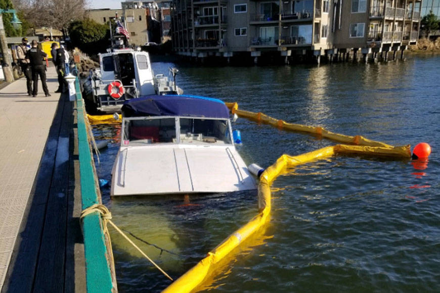 Sunken and abandoned boat at Kirkland’s Marina Park (Photo Credit: King County Sheriff’s Office)