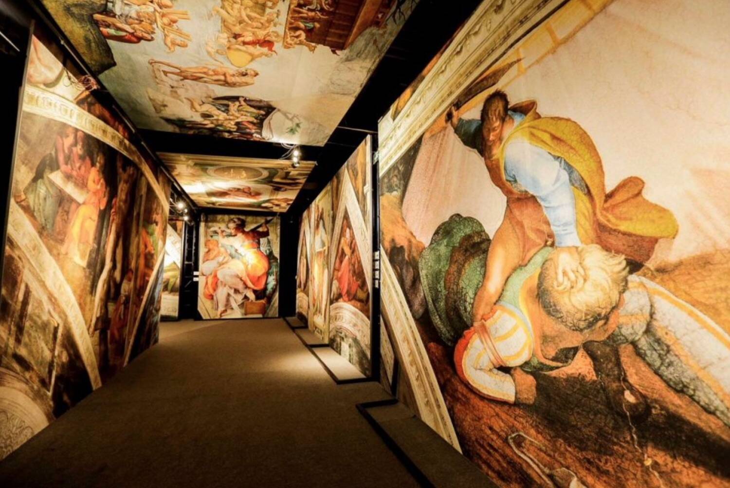 Previous exhibition of Sistene Chapel frescoes (Screenshot from sistenechapel.com)