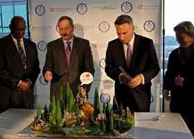 King County Executive Dow Constantine announced a new King County Parks Foundation in partnership with Laird Norton Wealth Management based on an initial gift of $75