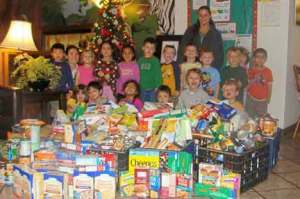 Northlake Montessori of Bothell recently held its fourth annual food drive to benefit Hopelink. Through the efforts of the children