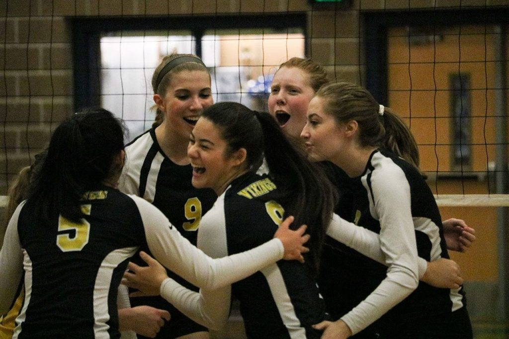 Bothell beats Eastlake for place in conference championship | Prep volleyball