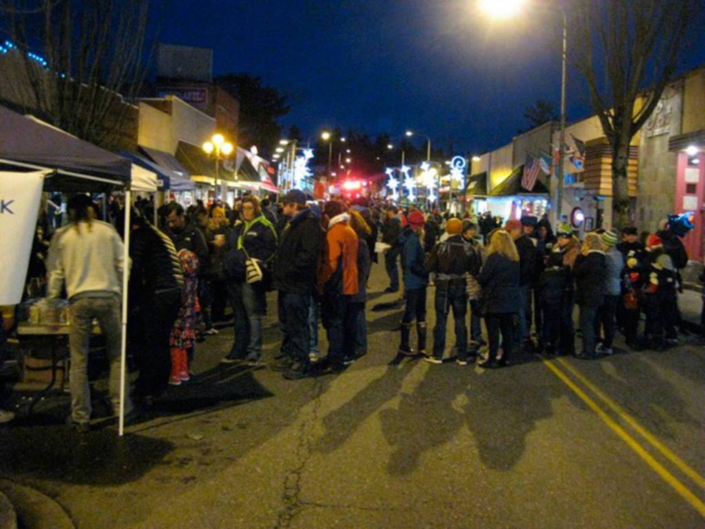 Main Street in downtown Bothell was packed full of residents on Sunday night for the annual Christmas tree lighting.