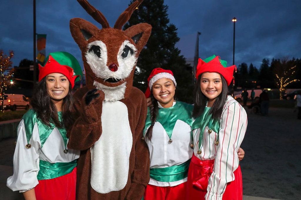 Local &ldquo;elves&rdquo; and Rudolph played during the Kenmore Christmas Tree Festival. Heston Photography