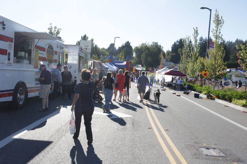 Hundreds enjoy #WhyILoveKenmore Summer Party | Photos