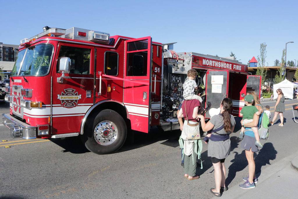 Hundreds enjoy #WhyILoveKenmore Summer Party | Photos