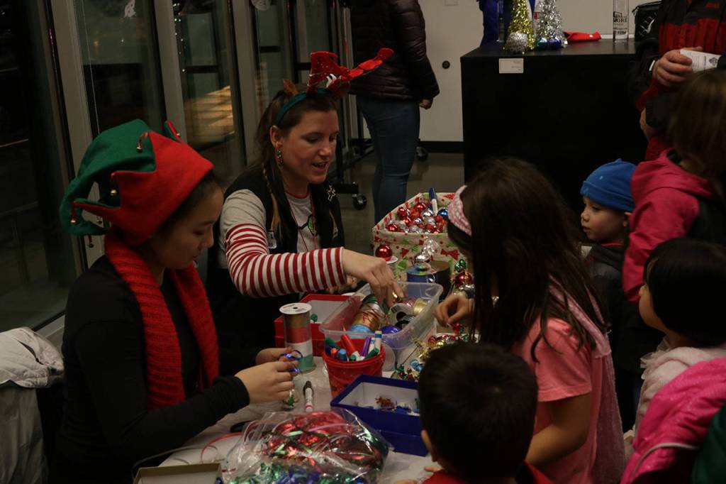 Cities of Kenmore and Bothell ring in the holiday season