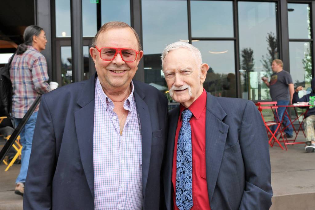 Community comes out to share their love for Kenmore