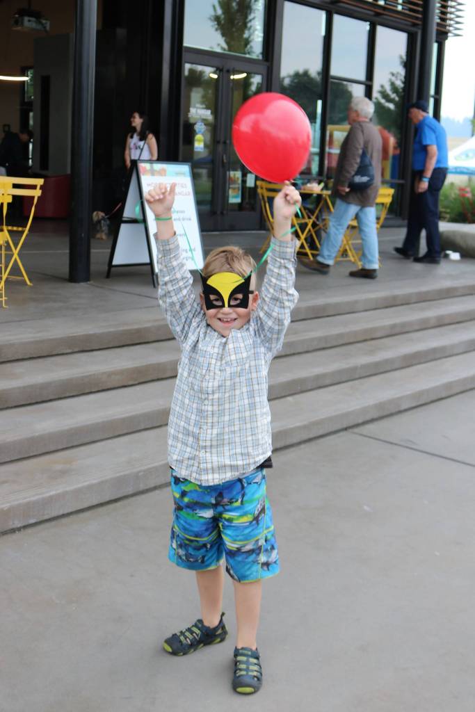 Community comes out to share their love for Kenmore