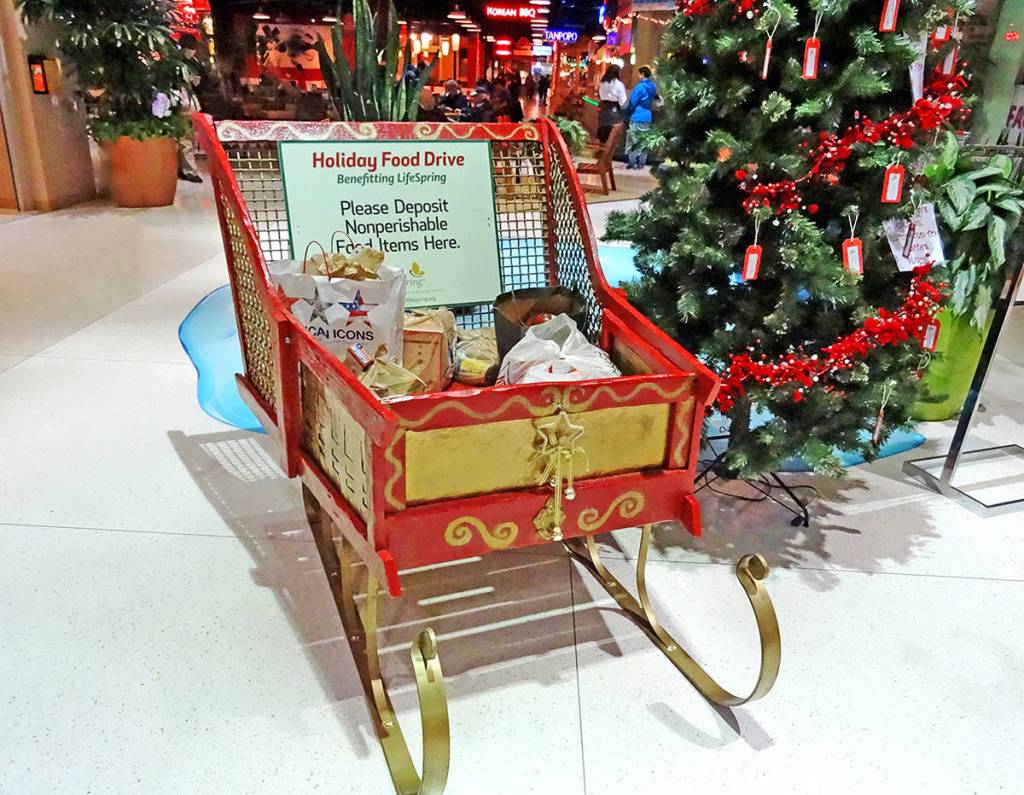 Crossroads celebrates the giving season with community