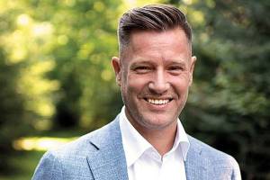 Former Bothell mayor, real estate developer announces gubernatorial run